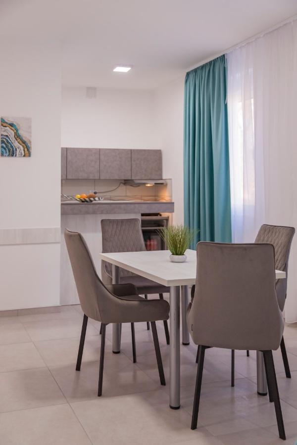 As Apartmani ปิโรต์ ภายนอก รูปภาพ